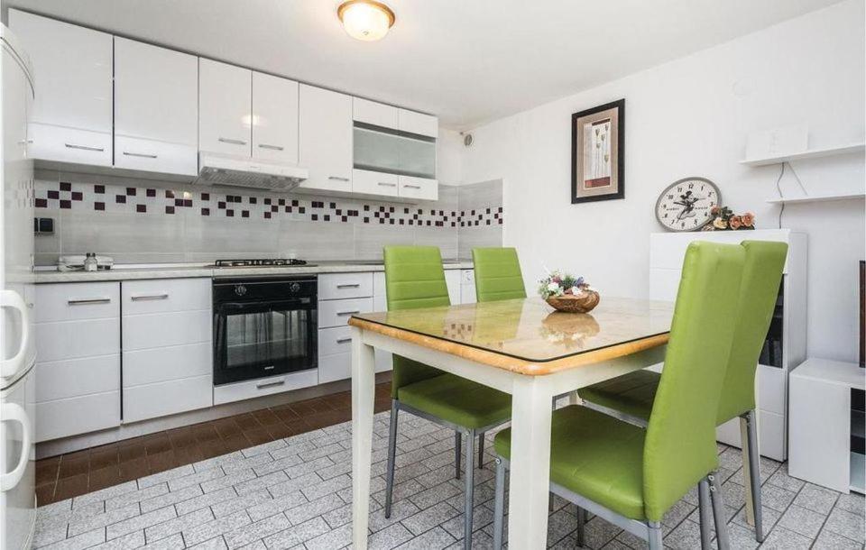 Apartmani L&Z Petrčane Kültér fotó