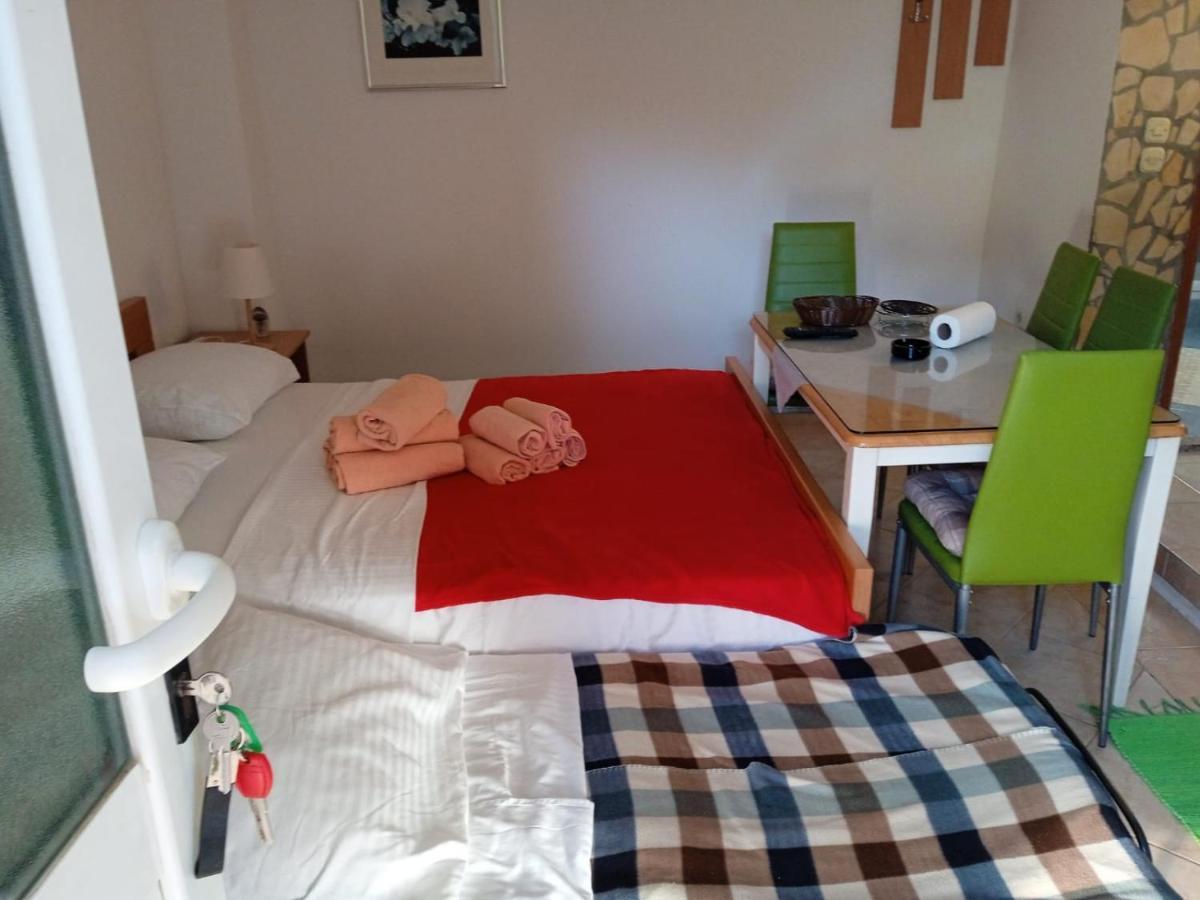 Apartmani L&Z Petrčane Kültér fotó