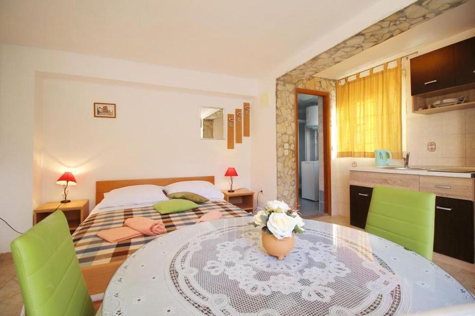 Apartmani L&Z Petrčane Kültér fotó