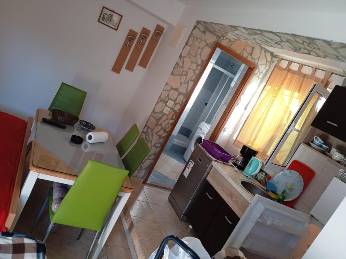 Apartmani L&Z Petrčane Kültér fotó